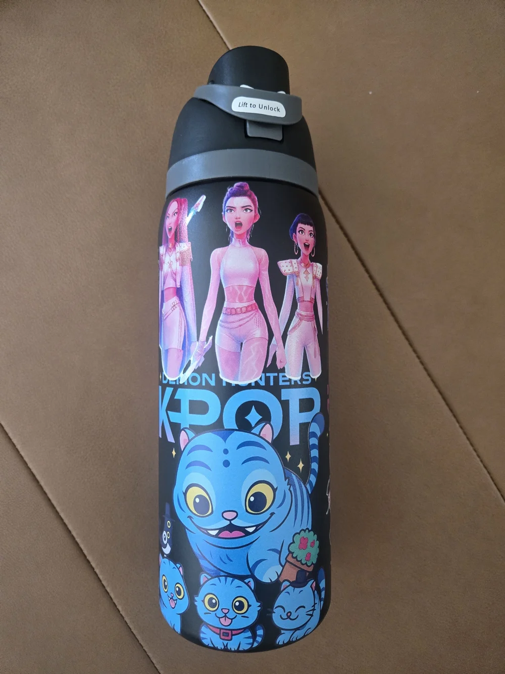 NIB KPop Demon Hunters 32 oz Black Insulated Water Bottle Tumbler